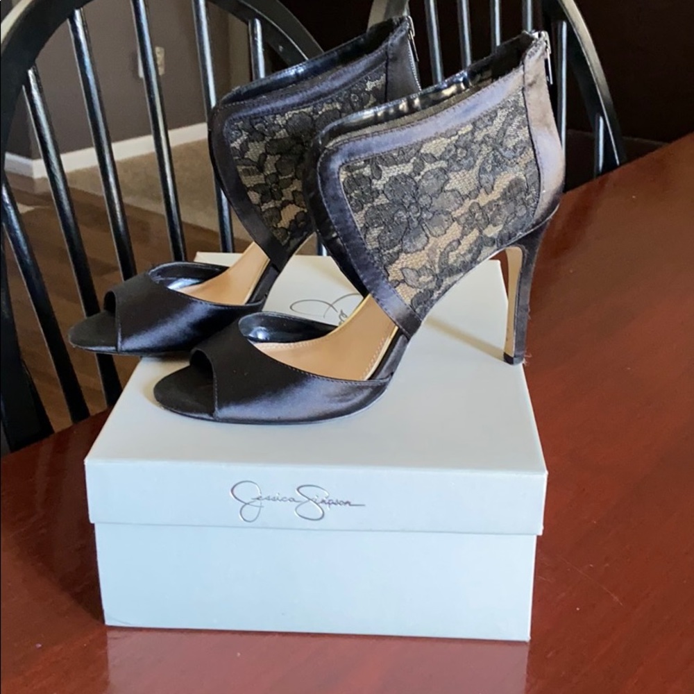 Jessica Simpson heels
